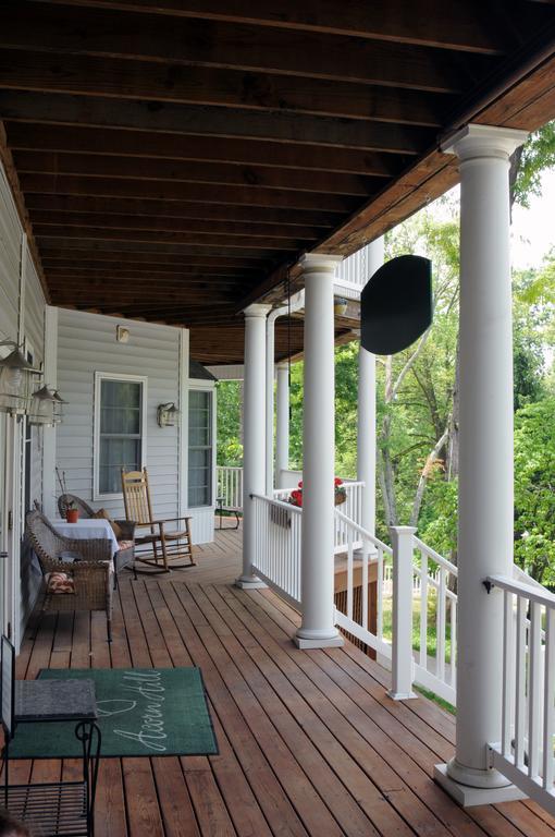 Acorn Hill Lodge And Spa Lynchburg Bagian luar foto
