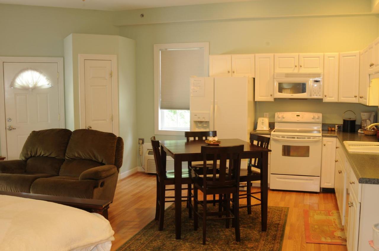 Acorn Hill Lodge And Spa Lynchburg Ruang foto