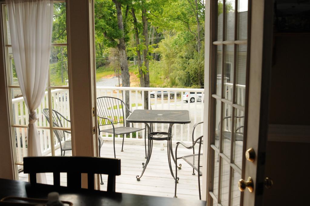 Acorn Hill Lodge And Spa Lynchburg Bagian luar foto
