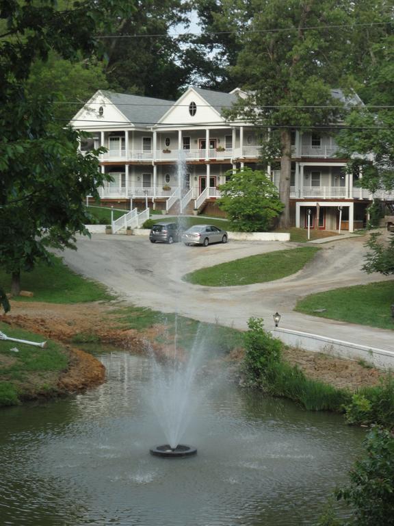 Acorn Hill Lodge And Spa Lynchburg Bagian luar foto